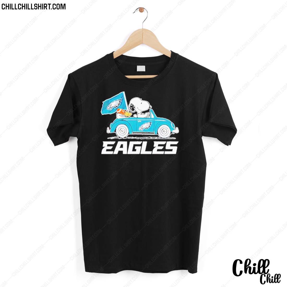 Nice snoopy Riding Car Philadelphia Eagles T-shirt