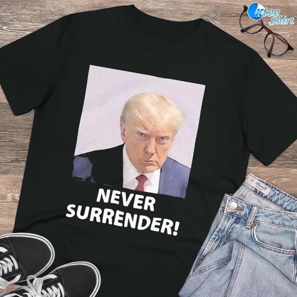 Premium Trump Never Surrender text design T-shirt